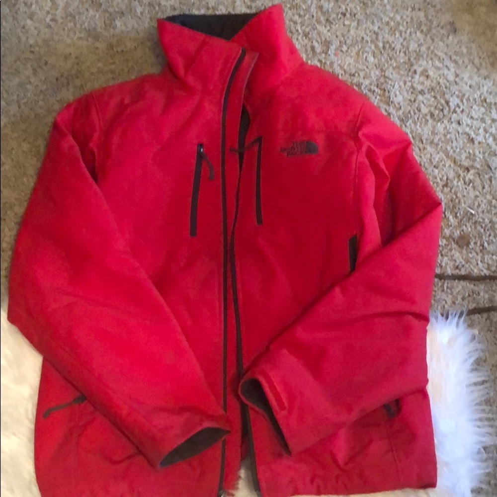 Men’s small north face coat